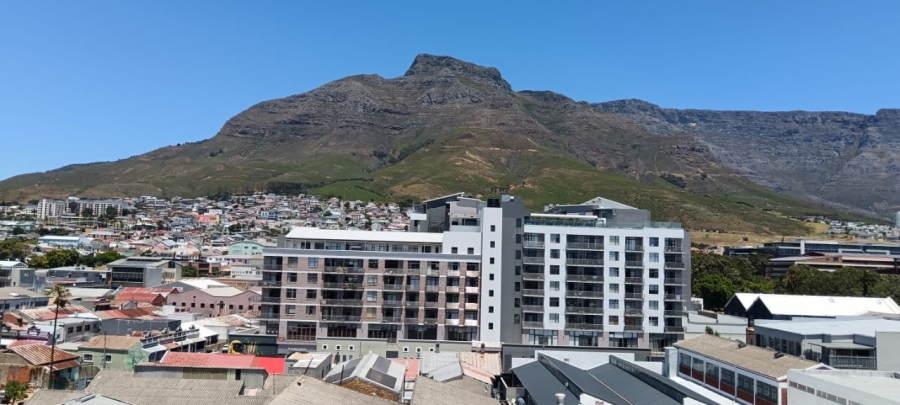 1 Bedroom Property for Sale in Woodstock Western Cape